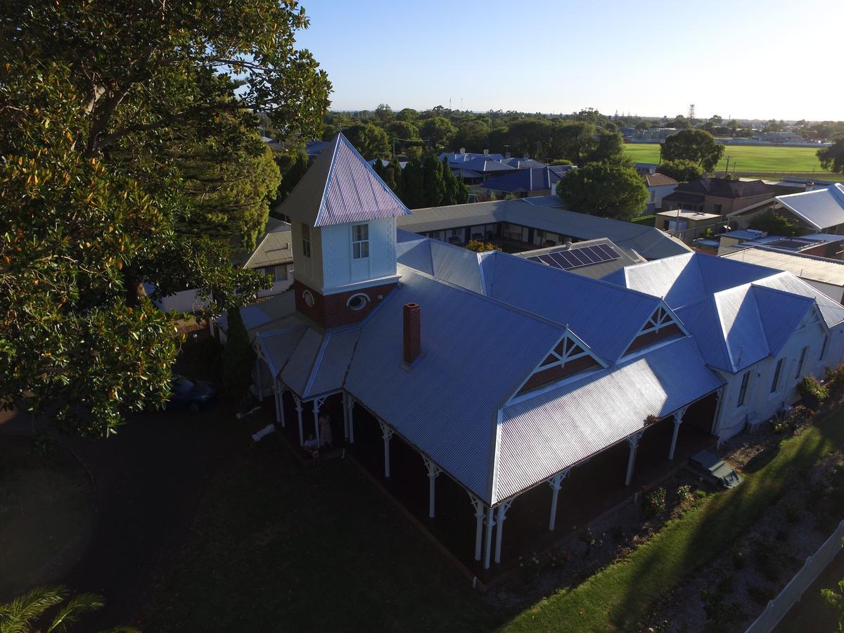 Ithaca 1896 Manor Hotel Busselton Exterior photo